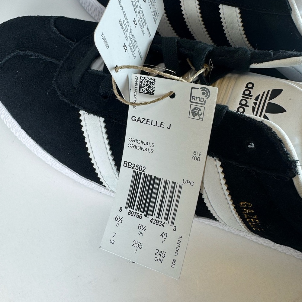 Adidas Gazelle Black and White Sneakers Size 7Y Big Kid Sneakers Shoes - Picture 11 of 12